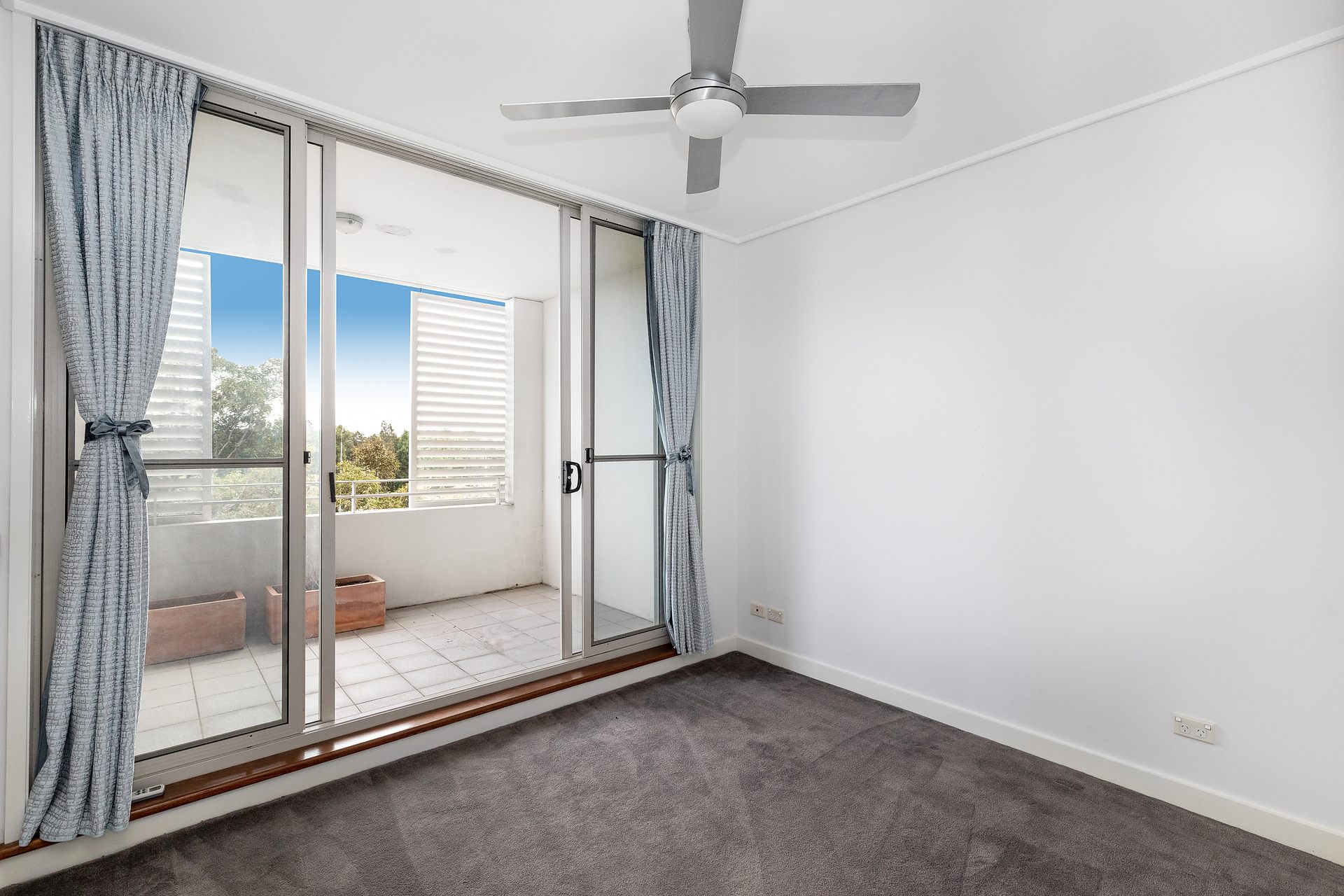 505/2 The Piazza, Wentworth Point Leased by The Gallery Real Estate - image 1