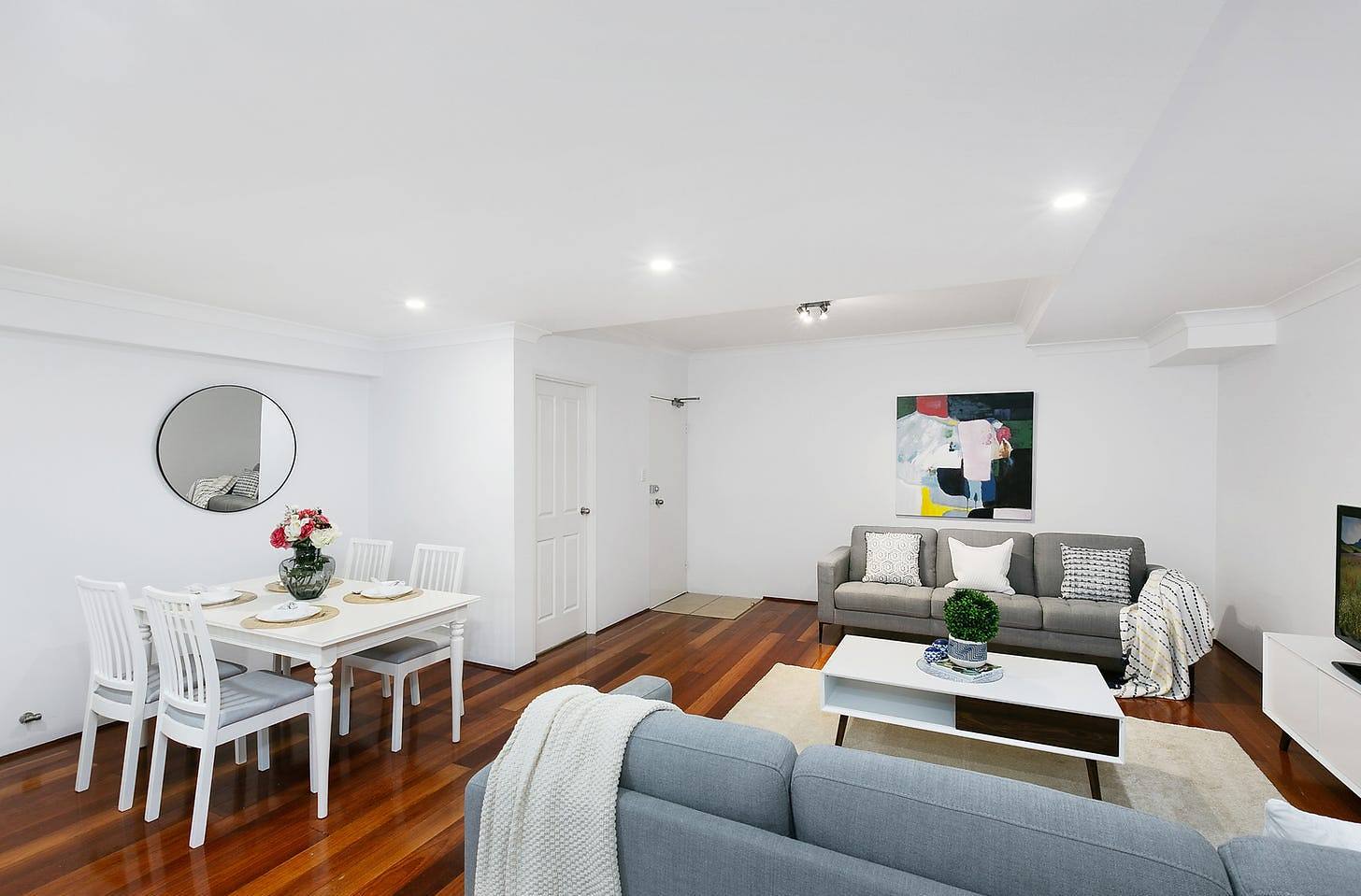 2/16-22 Burwood Rd, Burwood Leased by The Gallery Real Estate - image 1
