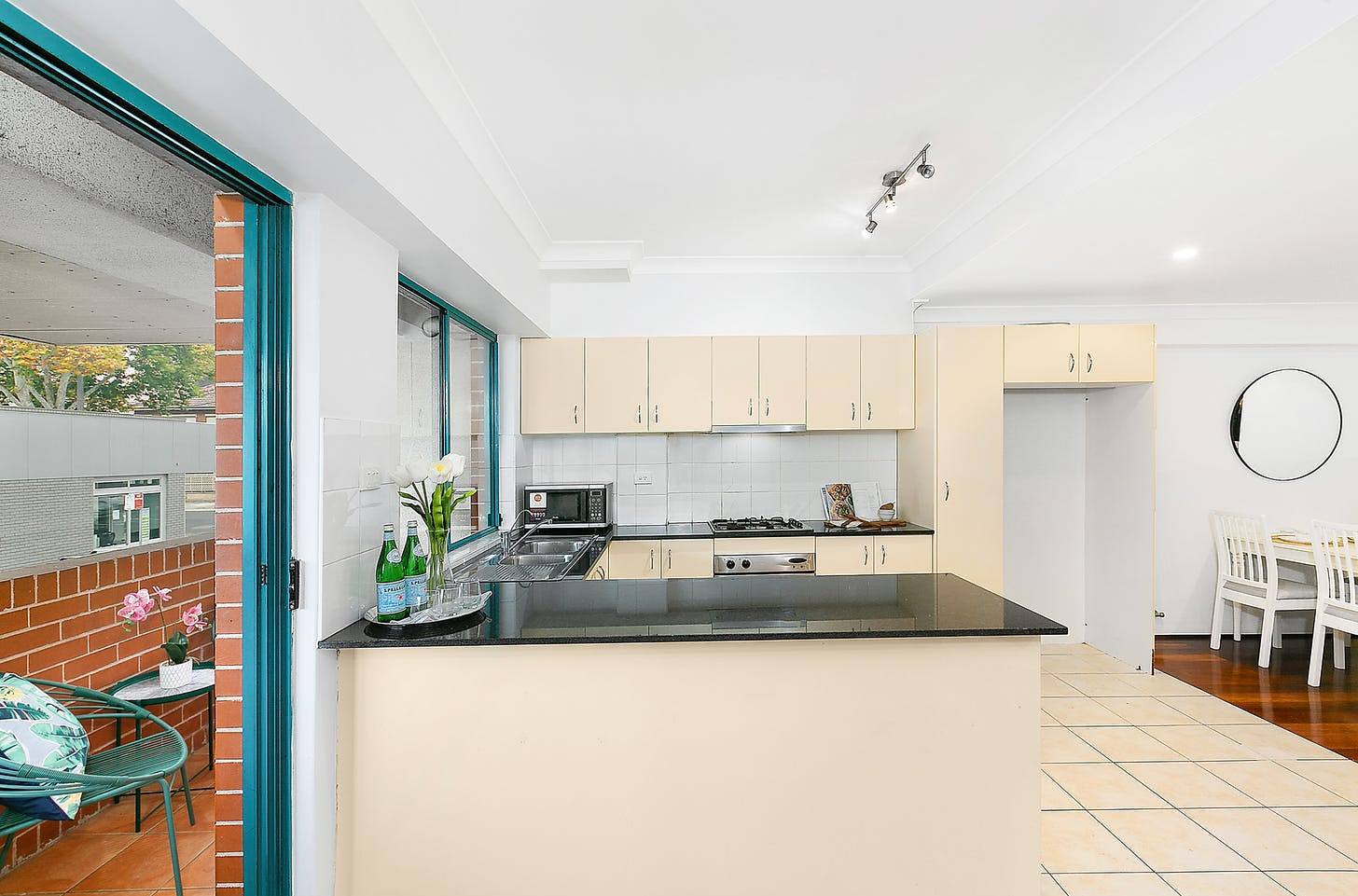 2/16-22 Burwood Rd, Burwood Leased by The Gallery Real Estate - image 4