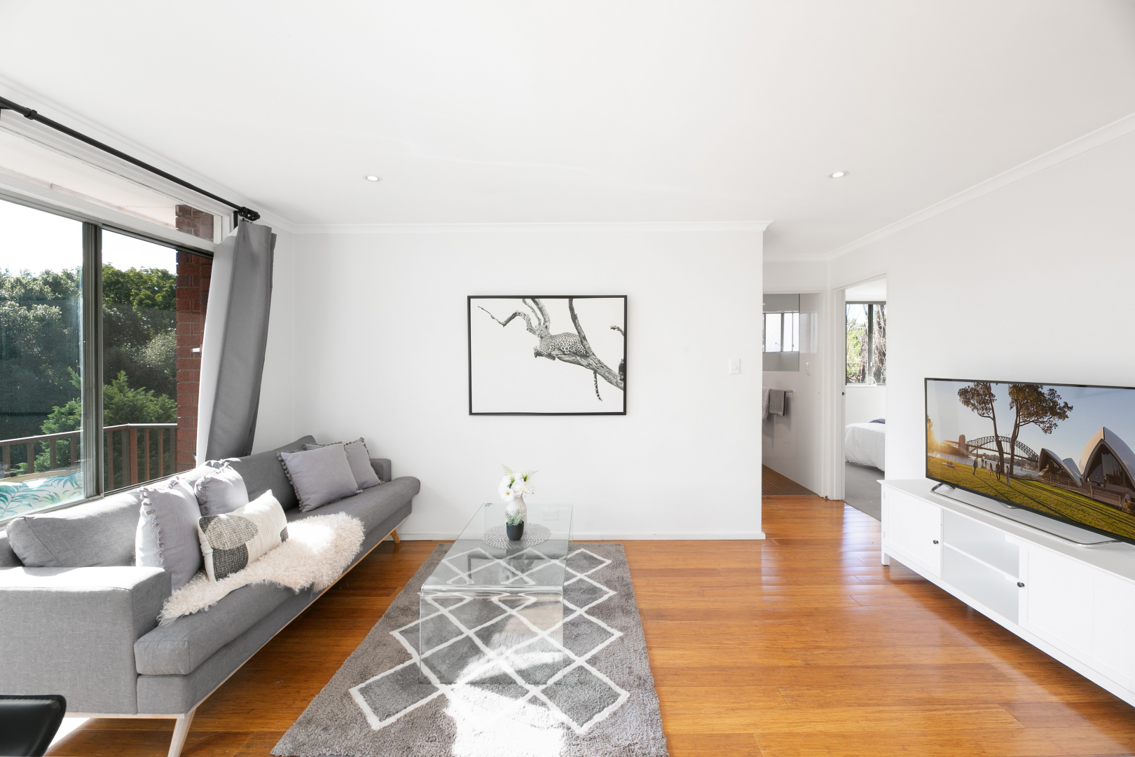 12/76 Lenthall St, Kensington Leased by The Gallery Real Estate - image 2
